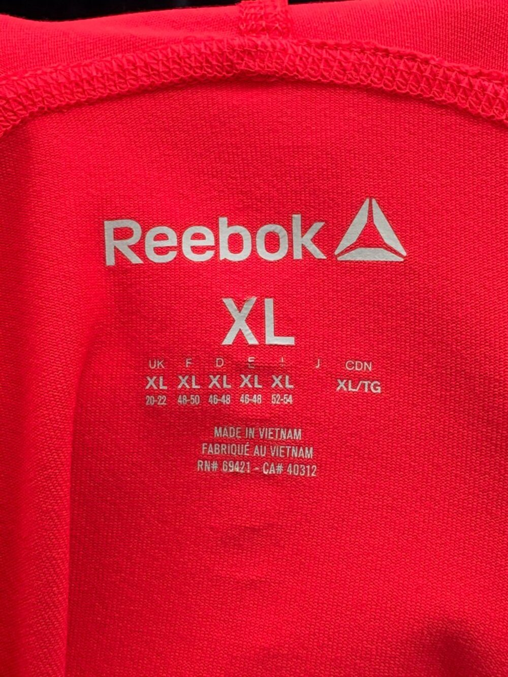 Reebok Reflective Sweater - Picture 4 of 4